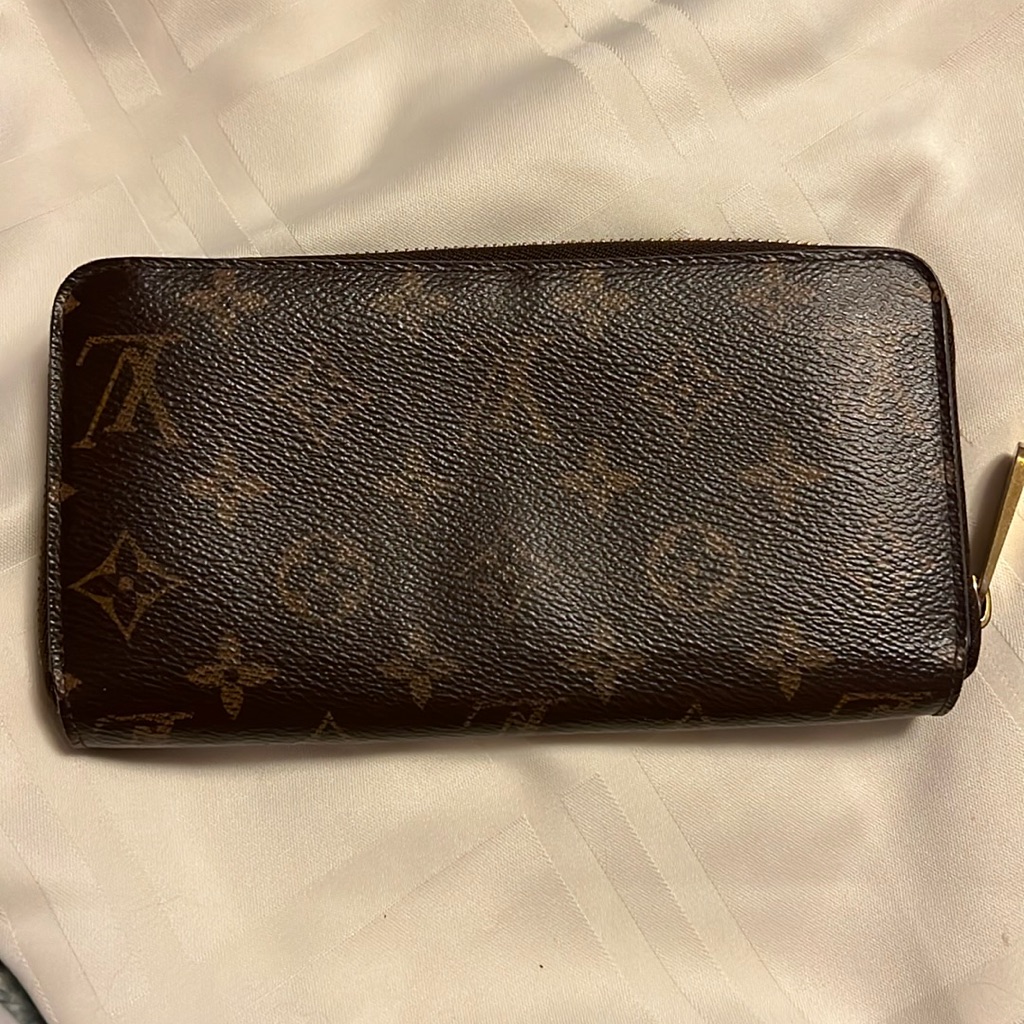Louis Vuitton Speedy Wallet